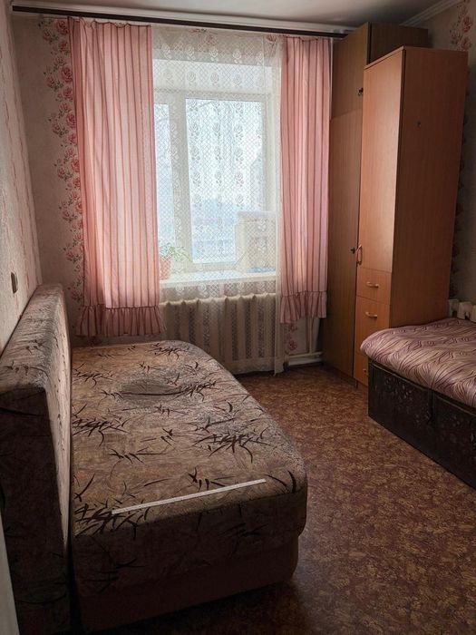 Продам 3 комн квартиру на Бензострое