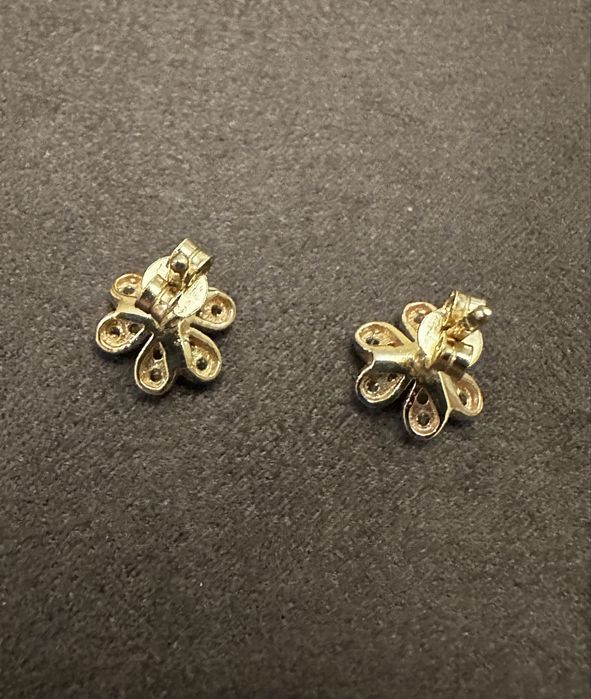 Cercei din aur 14 k, cu zirconii, model trifoi floare