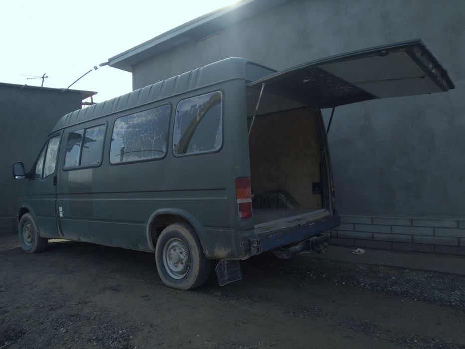 Ford yuk mashinasi
