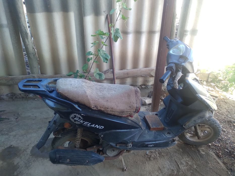 Скутир сотилади тез