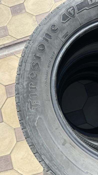 Продам шину,резину