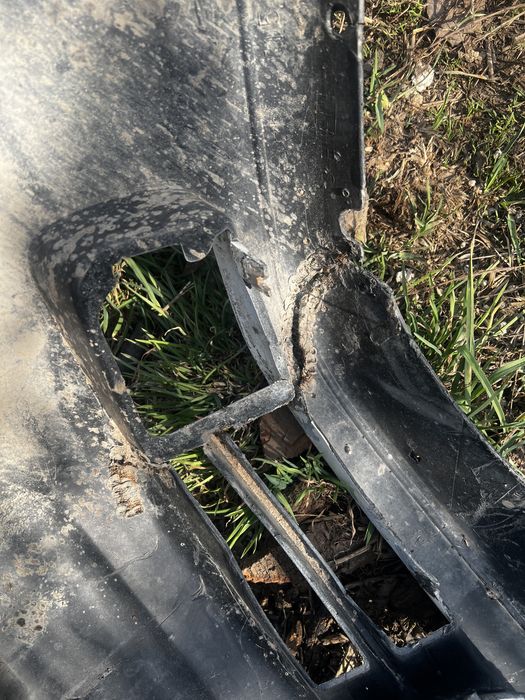 Бампер Nissan Maxima