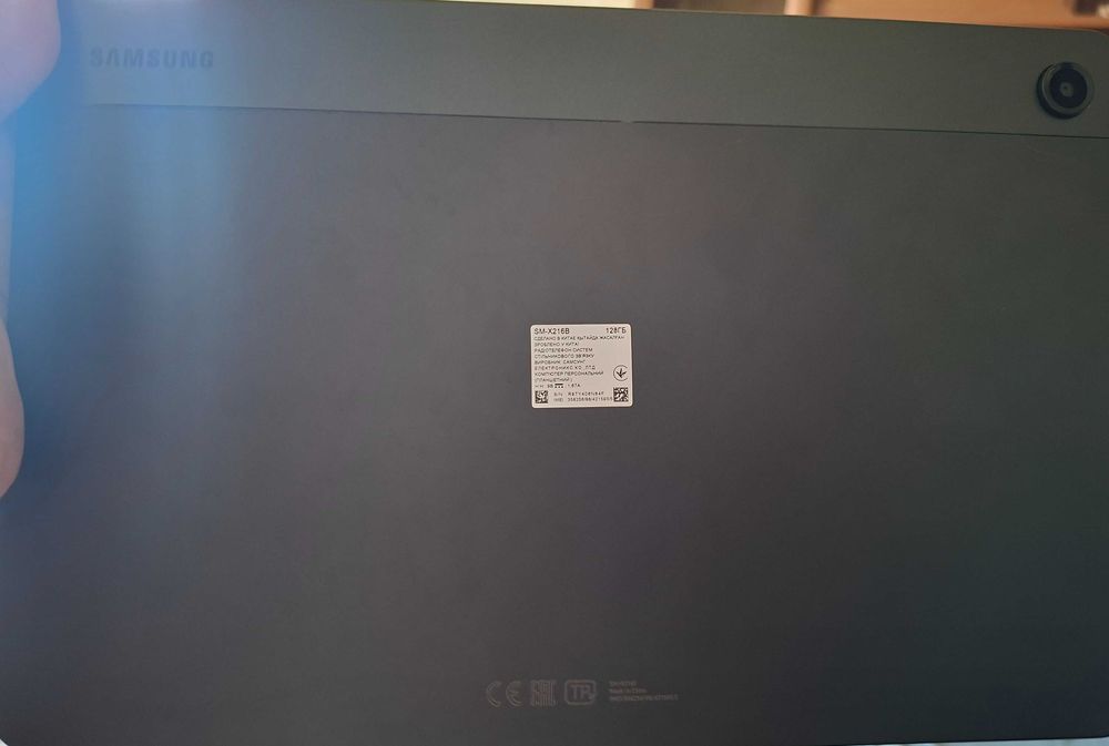 Продам планшет самсунг таб А9+