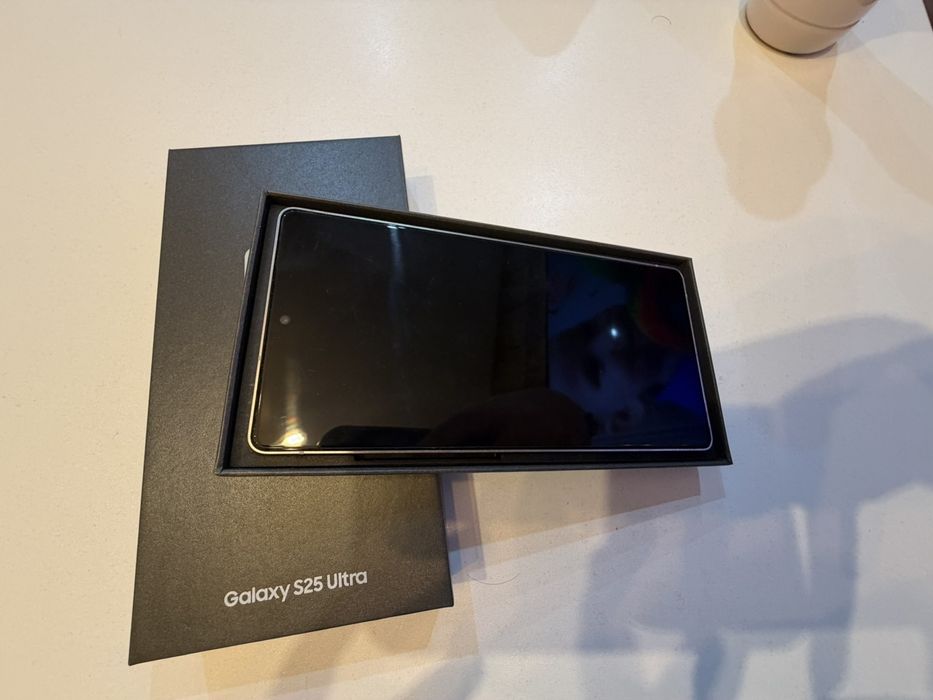 Samsung galaxy s 25 ultra 256GB