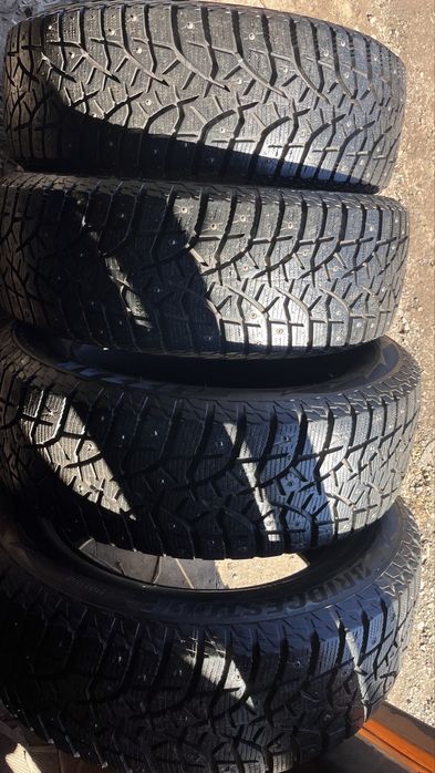 225/60 R17 Bridgestone 4шт