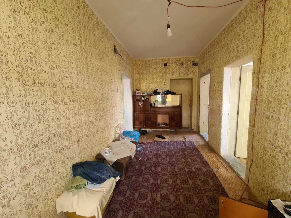 Продава се Къща в с. Стамболийски, Област Хасково - 212 кв.м за 433 €/кв.м - Снимка #1