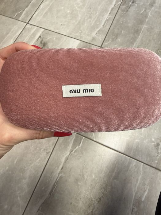 Слънчеви очила miu miu