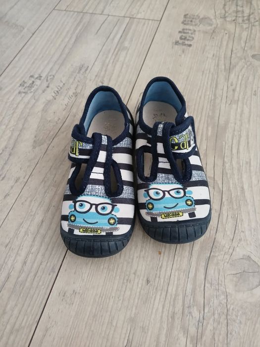 Пантофи 26 номер