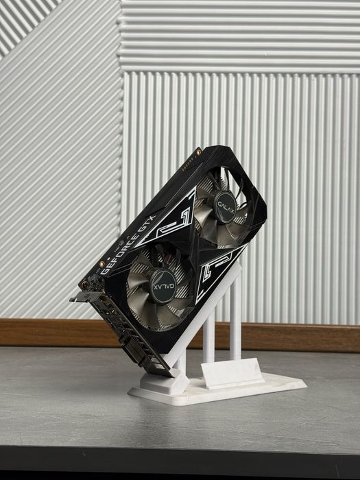 GTX 1650 4GB легендарная