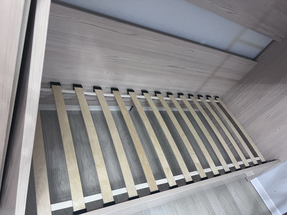 Кровать двухярусная