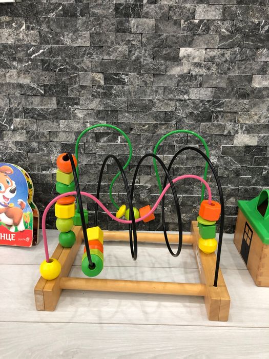 Детски книжки и играчки