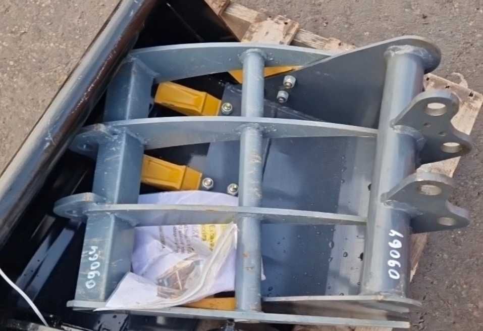 Set Cupe excavator 0.8 maxim 1.8 Tone