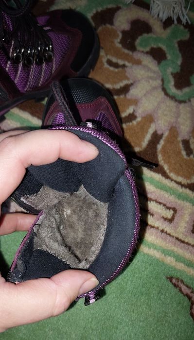 Сапожки 27 размер (2 пары, смотрите фото)