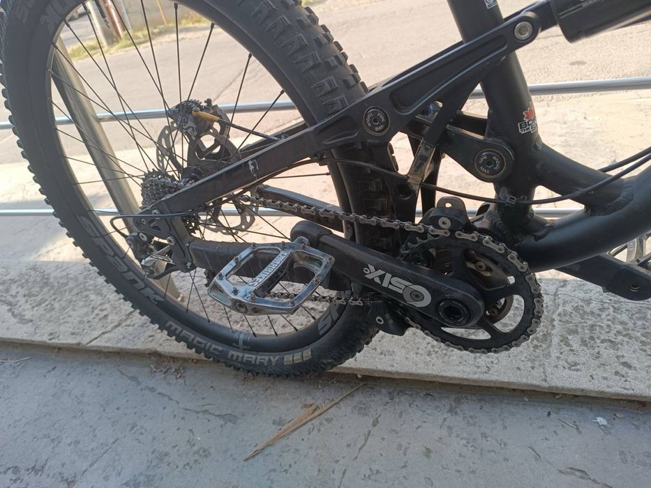 Banshee darkside 27,5 L