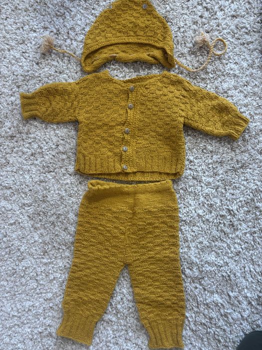 Продам детские костюмы