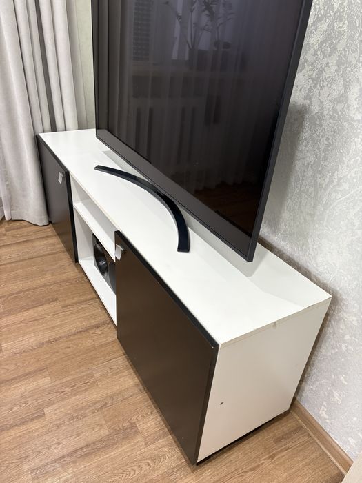 Продам тумбу под телевизор