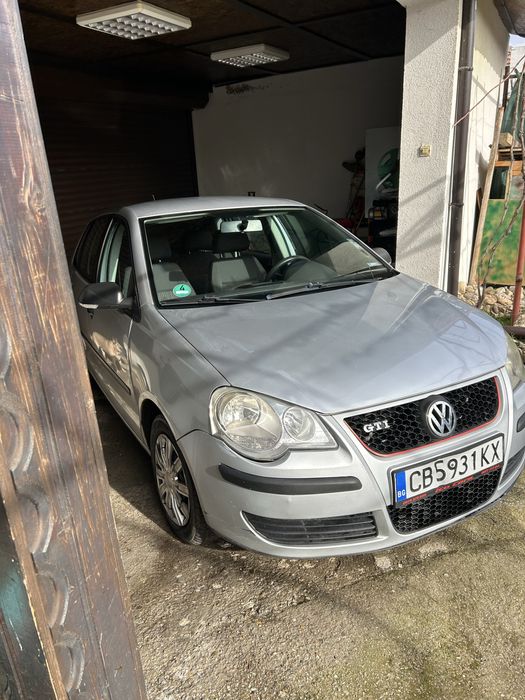 Volkswagen Polo-сив металик