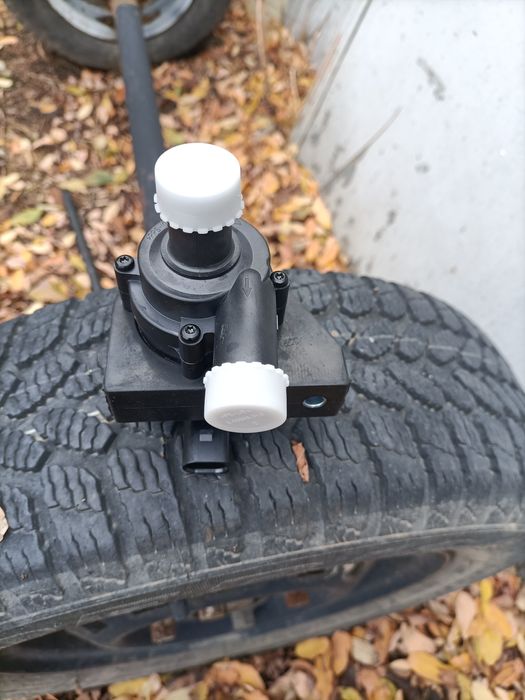 Pompa recirculare  auto