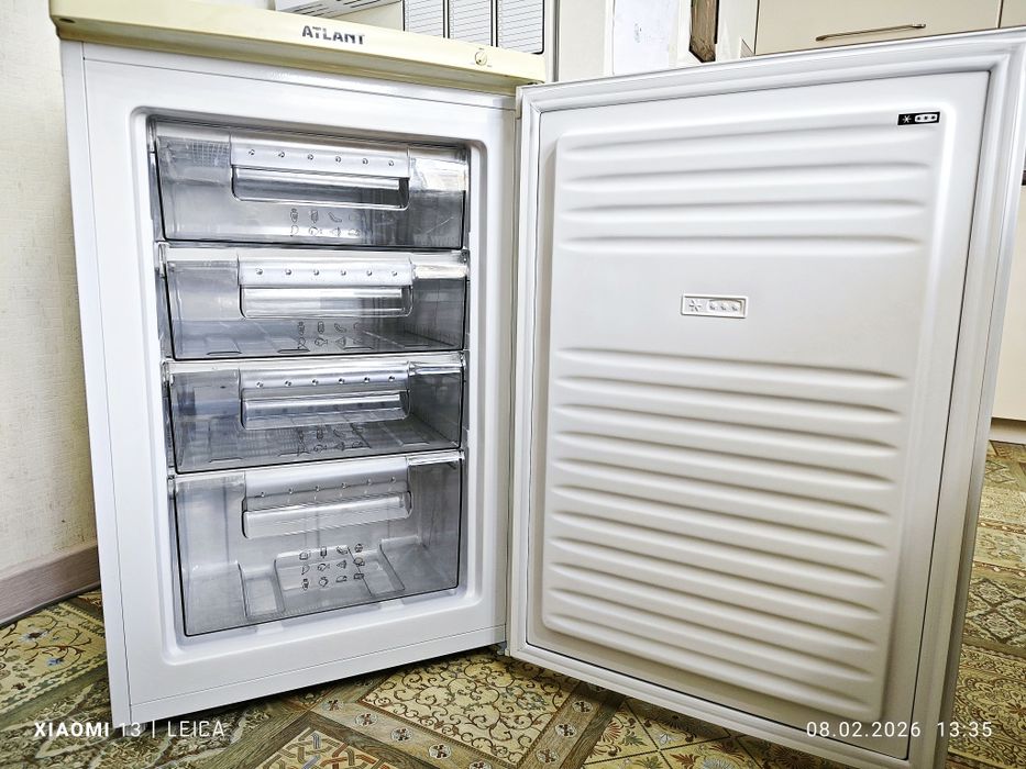 Морозильная камера "Atlant"