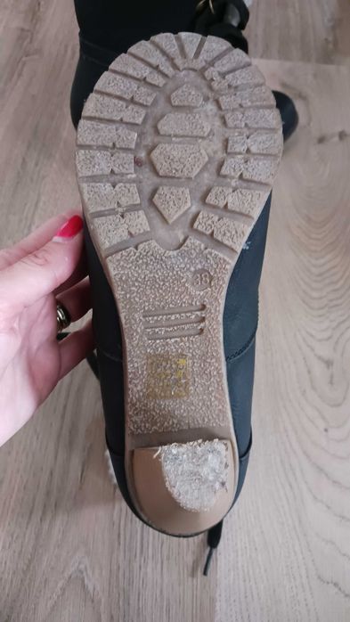 Дамски боти на ток