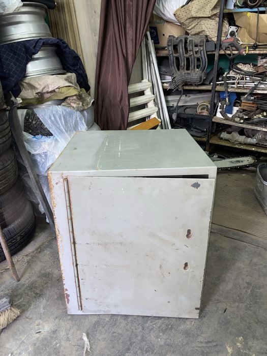 Продам СЕЙФ