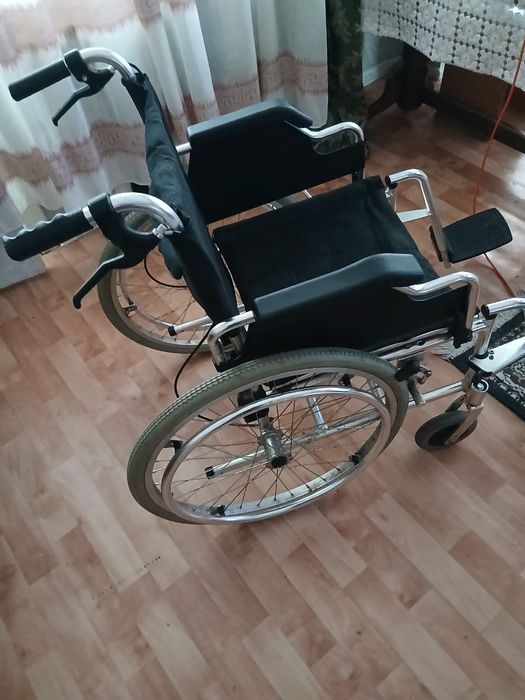 Инвалидная кроляска