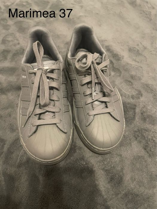 Pantofi sport Adidas