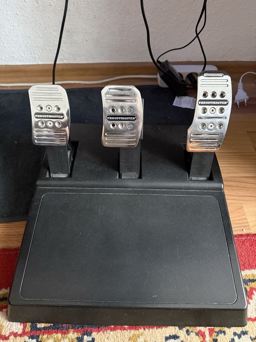 Volan Thrustmaster TMX PRO + 3 pedale