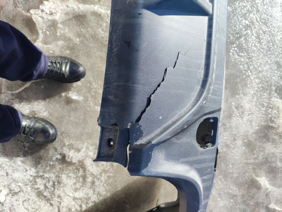 Продам задний бампер