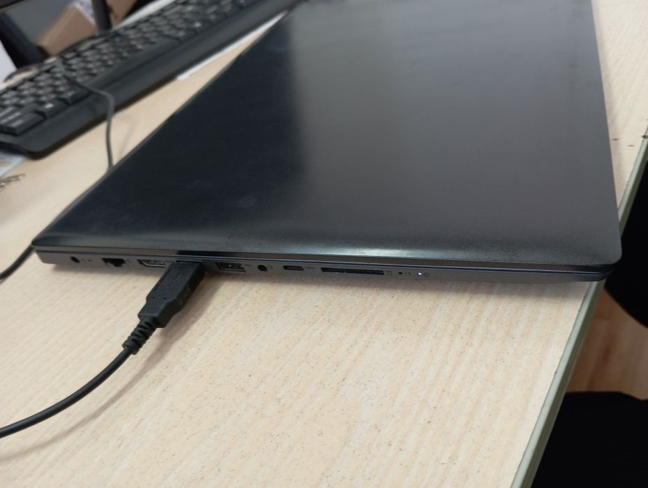 Lenovo   ноутбук