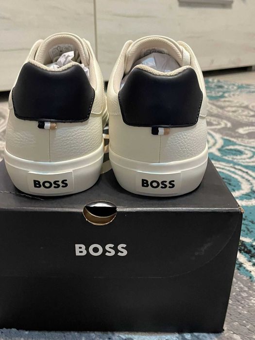 BOSS Sneakers- Aiden Tenn nr 44