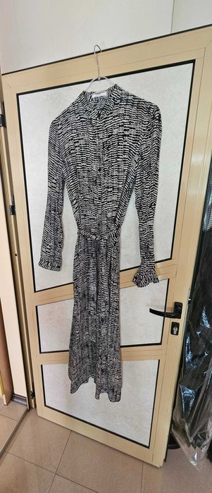 Рокля с добавка коприна Boss