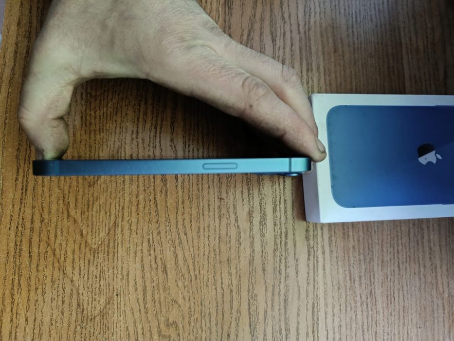 Продается IPhone 13, 128 гб