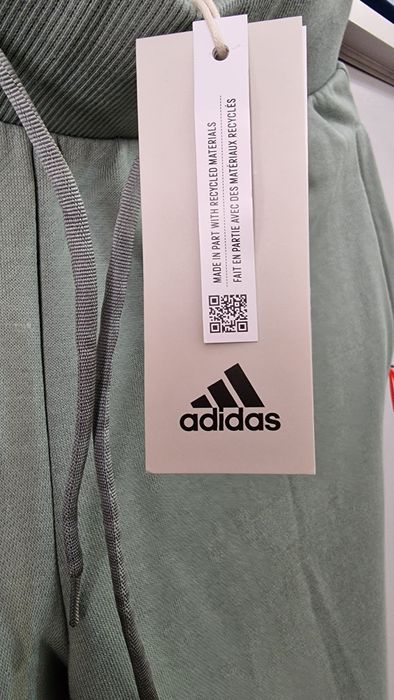 Trening Adidas, original.
