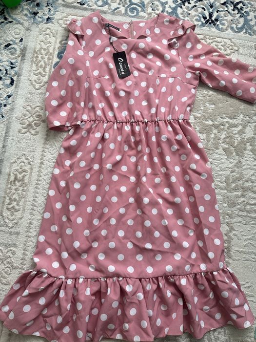 Продам платье новое