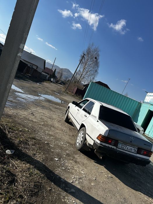 Продам мерседес 190