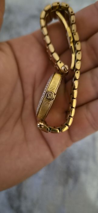Ceas Versace proveniență Franta