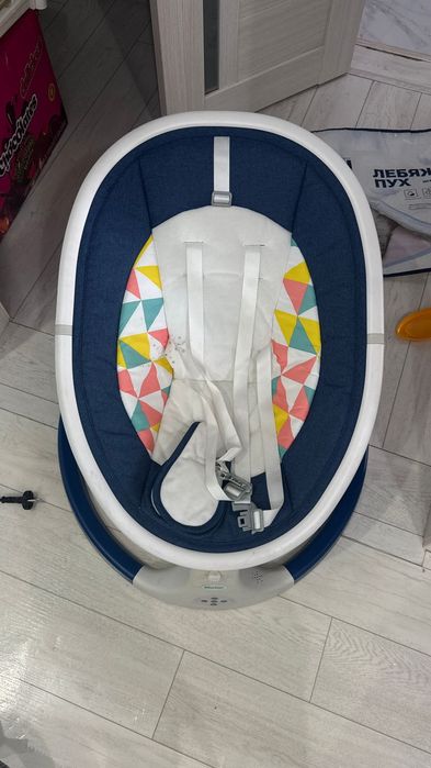 Продам шезлонг детский
