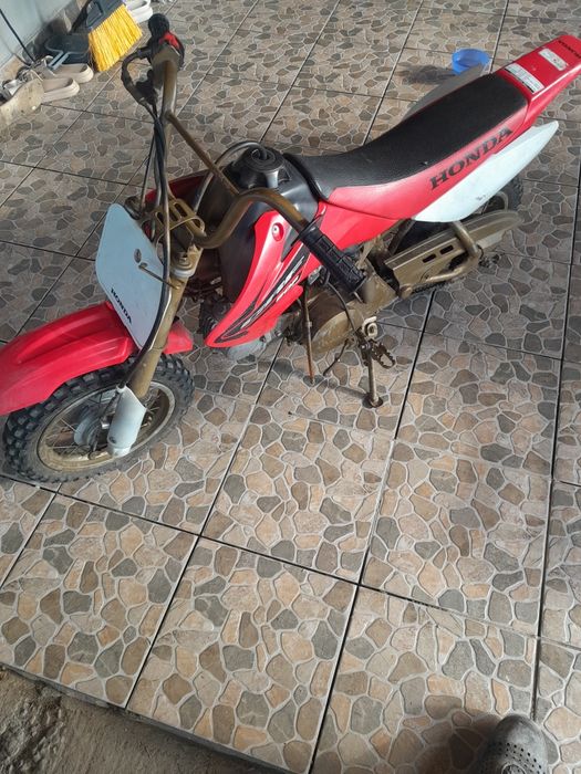 Vand Motor în patru timpi pt.copii,stare foarte bună