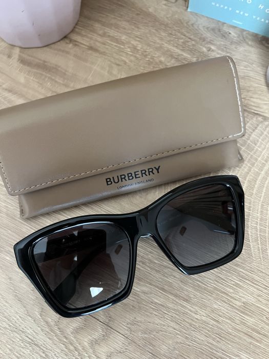 Нови слънчеви очила Burberry