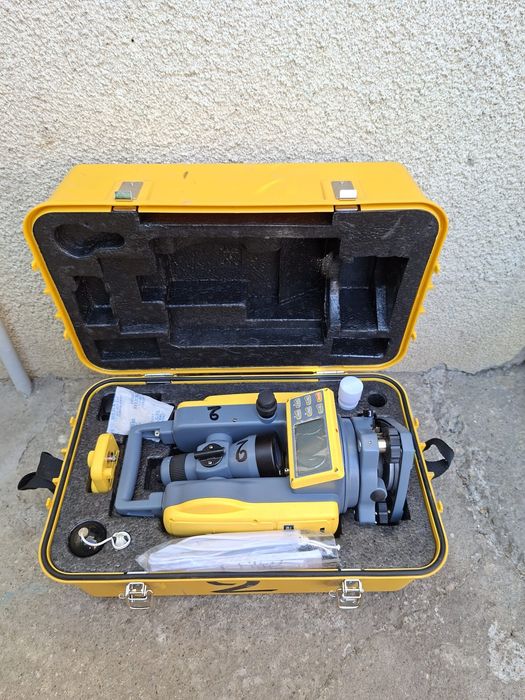 Teodolit electric Spectra DET 2 precizie 2"