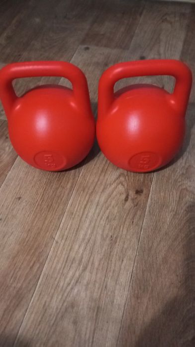 Гири спортивные.