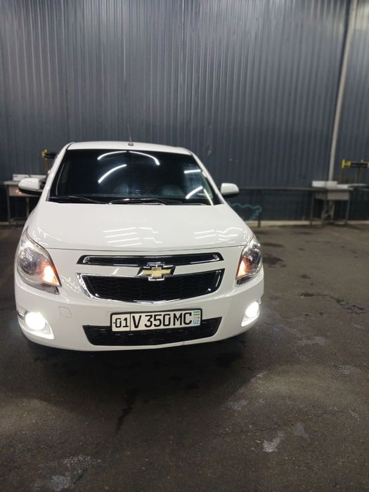 Mashina kobalt sotiladi