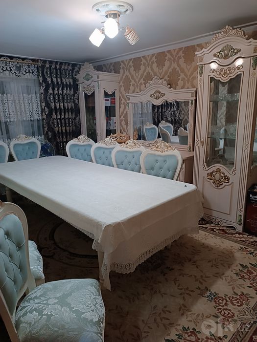 Продается квартира 3х комнатний.