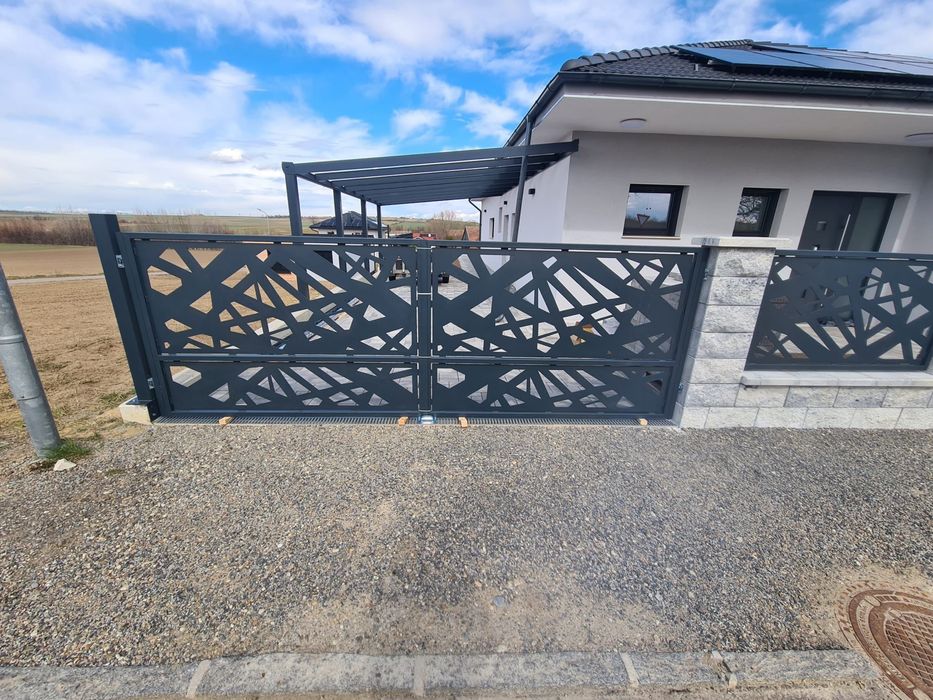 Porti garduri metalice craiova dolj romania