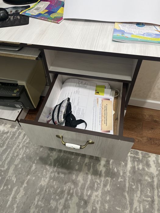 Компьютерный журнальный стол