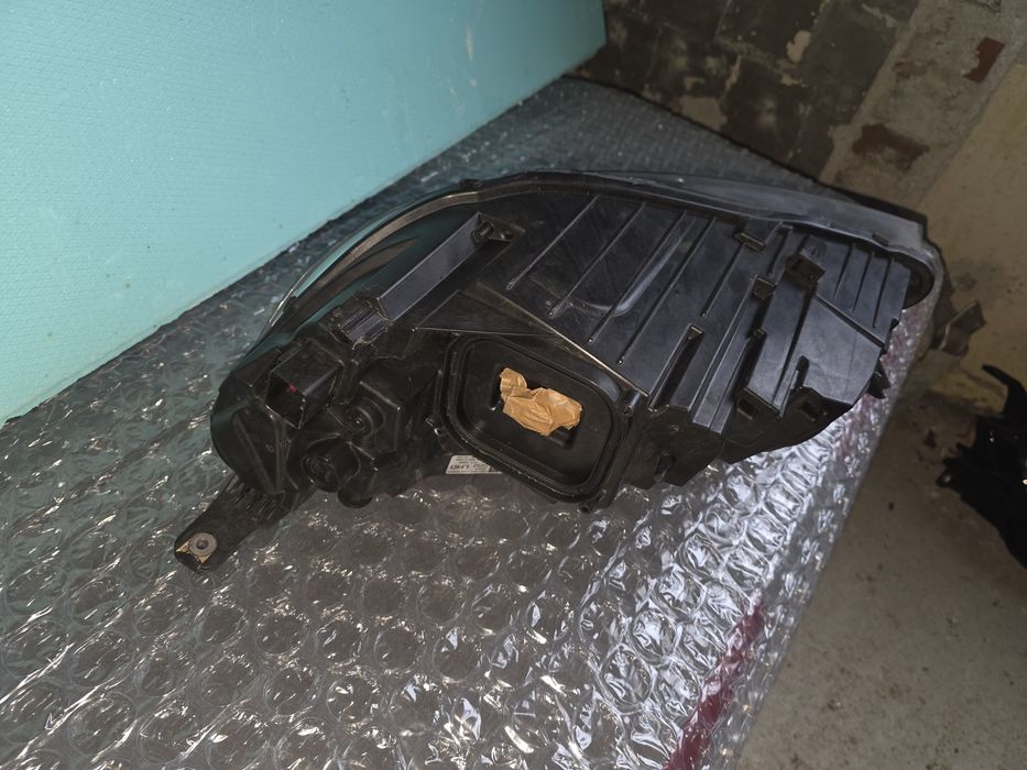 Volvo V40 facelift 2017 full led десен фар