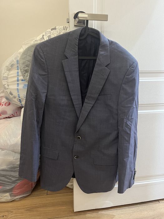 Костюм бренда Hugo boss