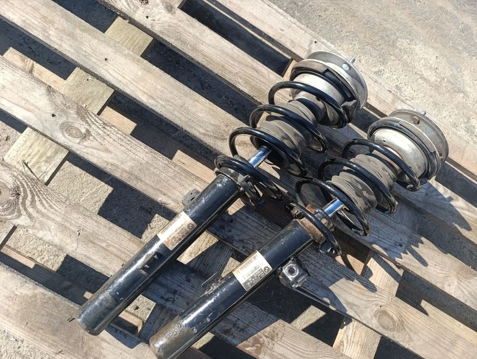 Комплект амортисьори БМВ Е90 / BMW E90