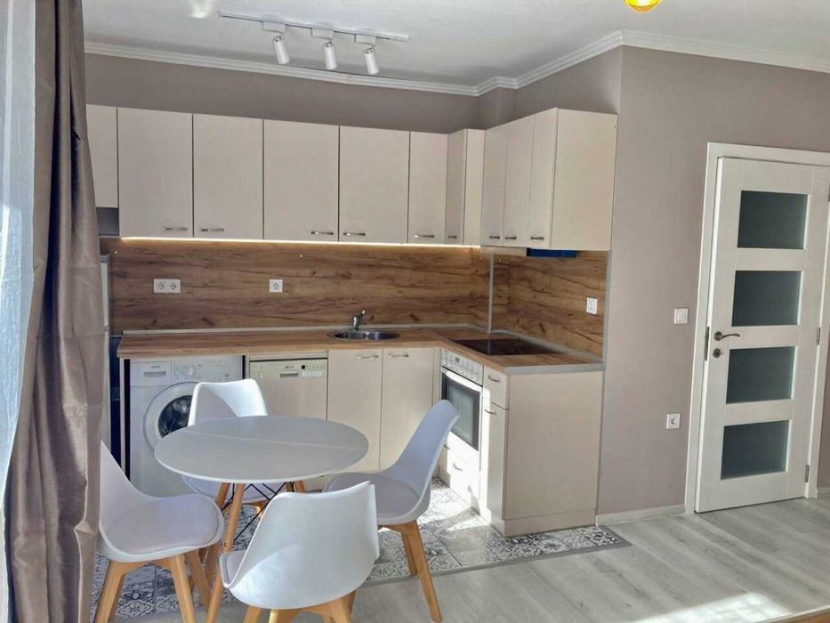 Дава се под наем Двустаен апартамент в Пловдив, Център - 70 кв.м за 484.5 € - Снимка #5